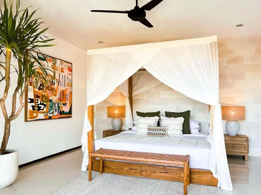 Villa Oliver Luxury 3Br Inc Breakfast And Airport Pickup Canggu