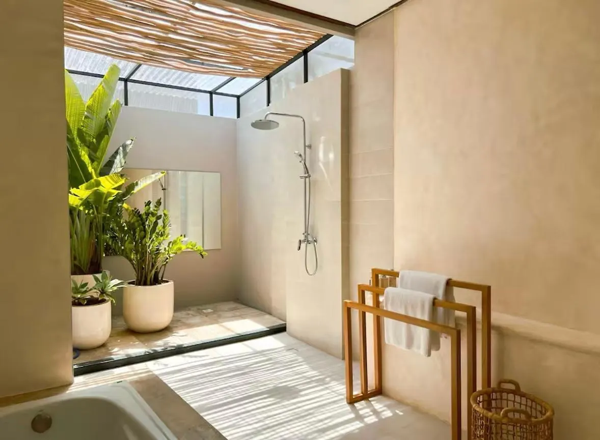 Villa Oliver Luxury 3Br Inc Breakfast And Airport Pickup Canggu