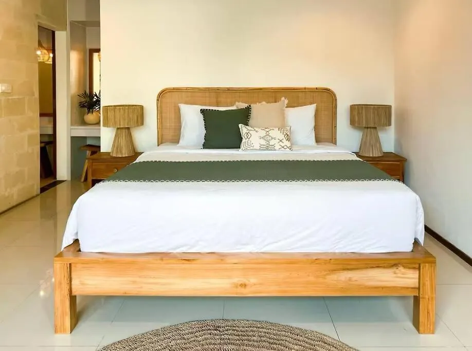Villa Oliver Luxury 3Br Inc Breakfast And Airport Pickup Canggu