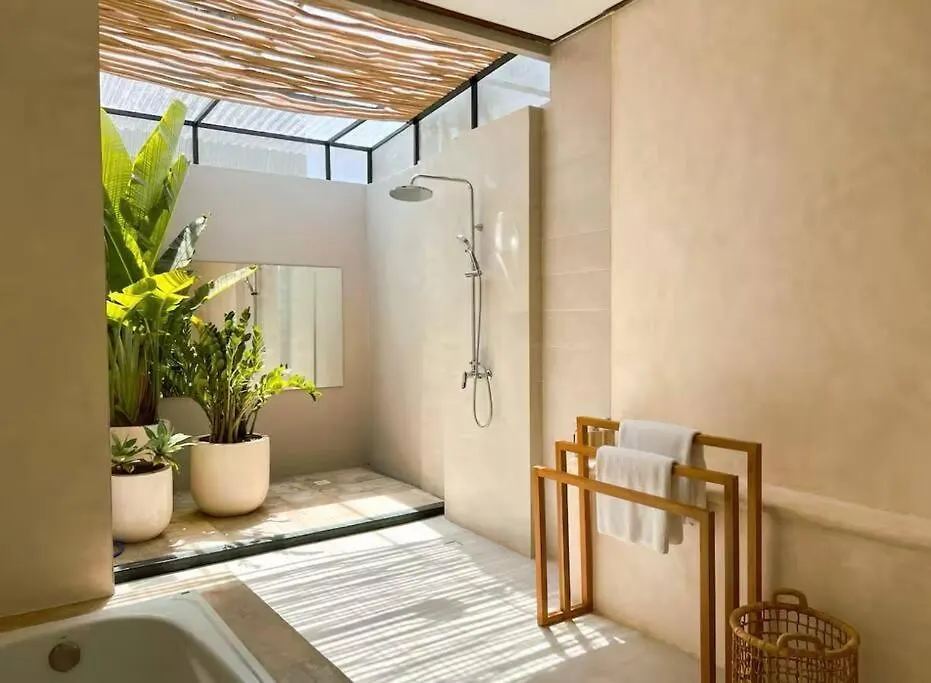 Villa Oliver Luxury 3Br Inc Breakfast And Airport Pickup Canggu  Indonesia