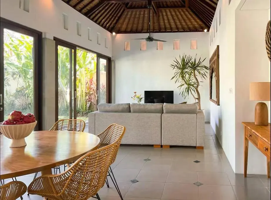 Villa Oliver Luxury 3Br Inc Breakfast And Airport Pickup Canggu  Indonesia