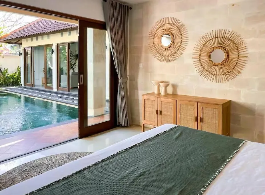 Villa Oliver Luxury 3Br Inc Breakfast And Airport Pickup Canggu   Canggu (Bali)