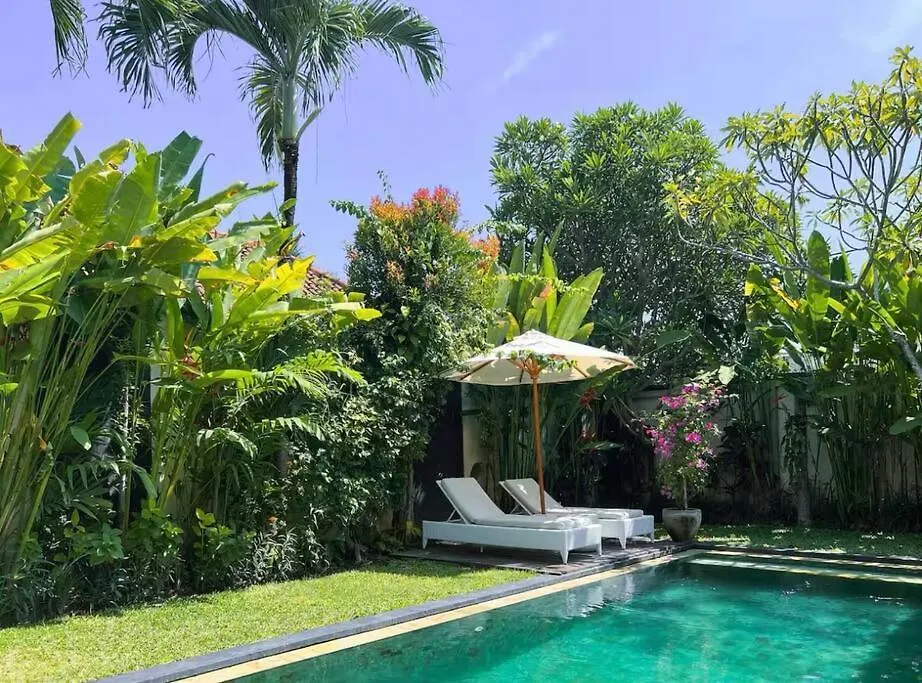 Villa Oliver Luxury 3Br Inc Breakfast And Airport Pickup Canggu  Canggu (Bali)