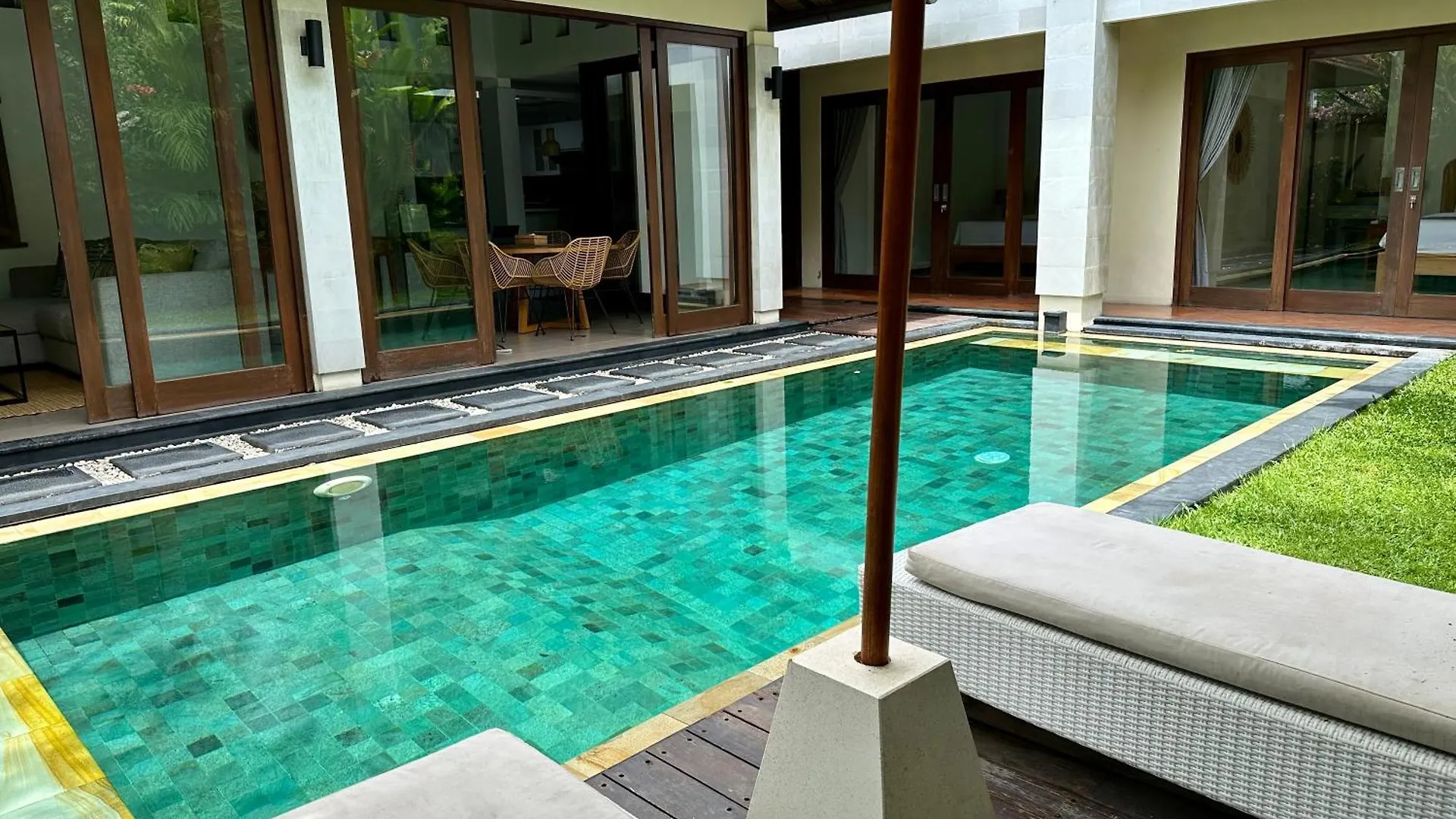 Villa Oliver Luxury 3Br Inc Breakfast And Airport Pickup Canggu  Indonesia