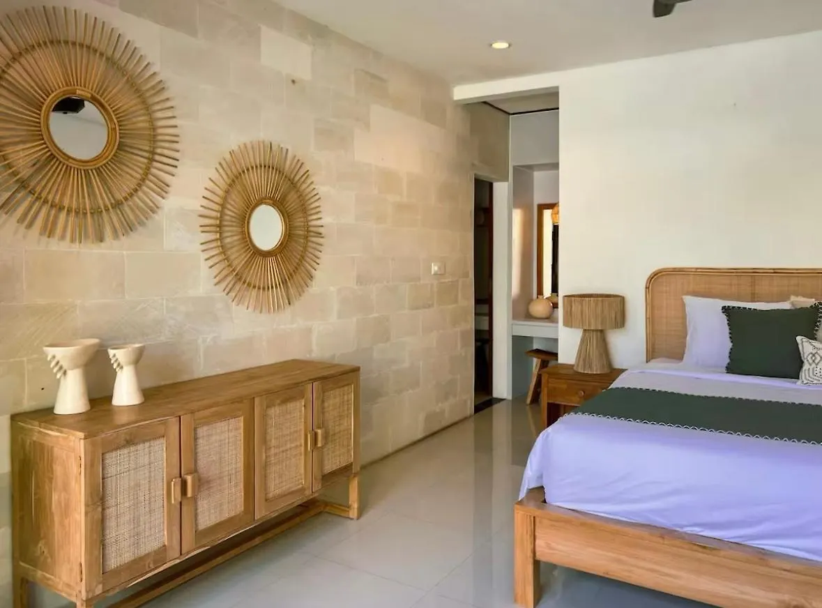 Villa Oliver Luxury 3Br Inc Breakfast And Airport Pickup Canggu