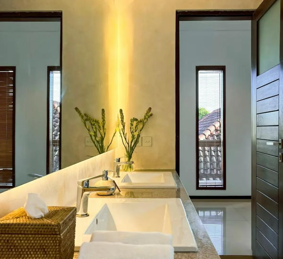 Villa Oliver Luxury 3Br Inc Breakfast And Airport Pickup Canggu