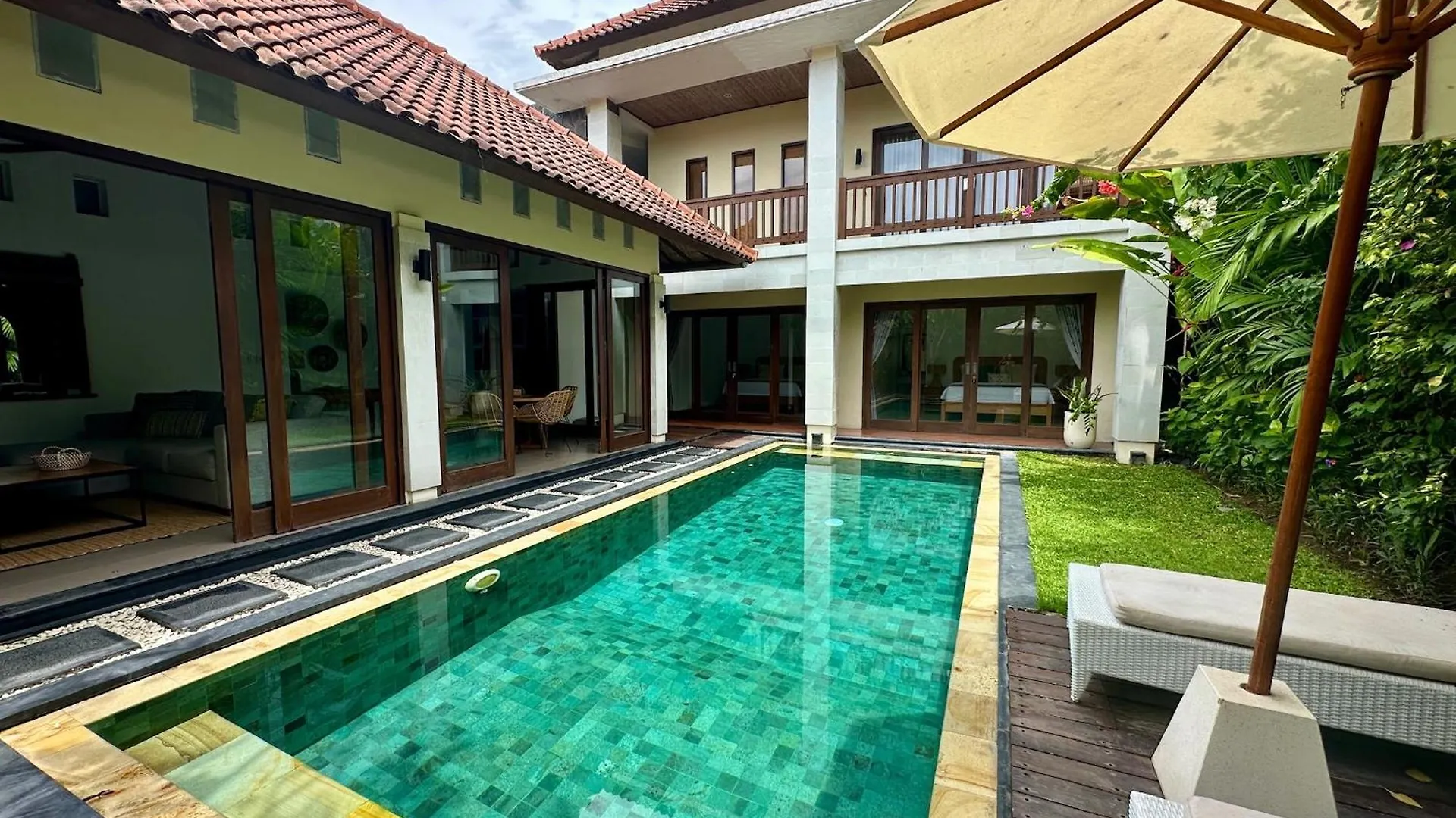Villa Oliver Luxury 3Br Inc Breakfast And Airport Pickup Canggu  Canggu (Bali)