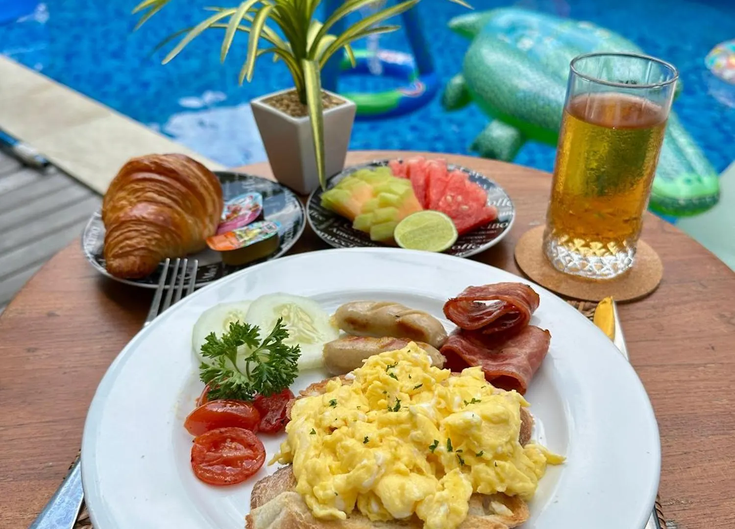 Villa Oliver Luxury 3Br Inc Breakfast And Airport Pickup Canggu  Canggu (Bali)
